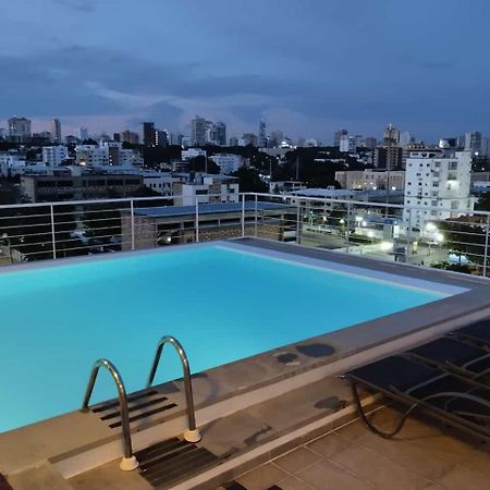 Lincoln Suite Pool - Gym - Sauna Санто Доминго Екстериор снимка