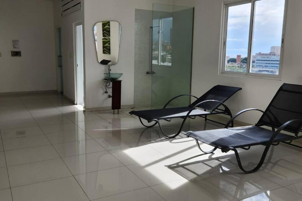 Lincoln Suite Pool - Gym - Sauna Санто Доминго Екстериор снимка