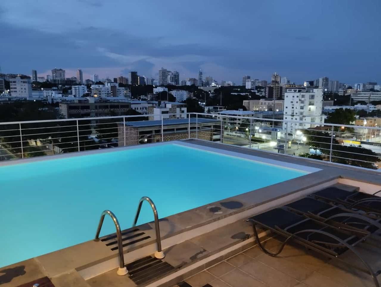Lincoln Suite Pool - Gym - Sauna Санто Доминго Екстериор снимка